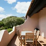 Les Hauts De Santa Giulia Tatil Evi
